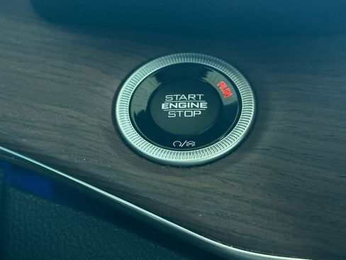 Used 2023 Jeep Grand Cherokee Summit w/ Luxury Tech Group V image 25