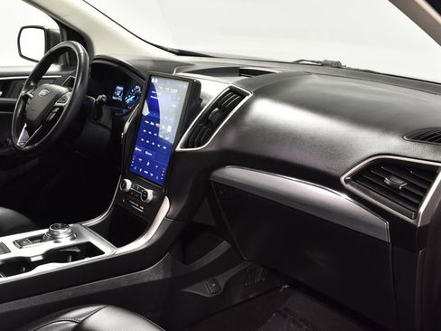 Used 2022 Ford Edge SEL image 32