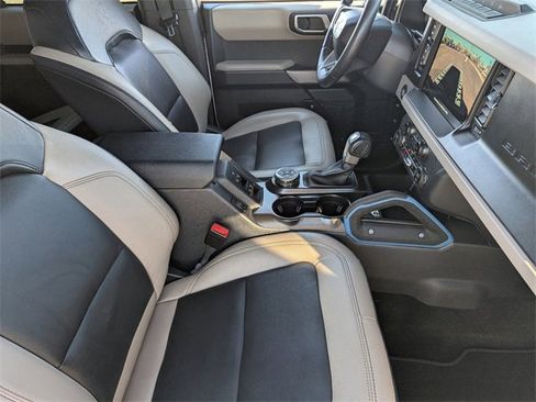 Used 2023 Ford Bronco Wildtrak image 11