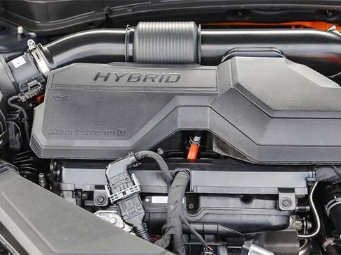 Certified 2026 Kia Sportage EX w/ EX Panoramic Sunroof Package image 28