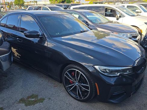 Used 2021 BMW 330i Sedan w/ M Sport Package RWD image 5
