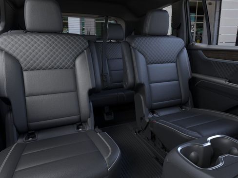 New 2026 GMC Acadia Denali w/ Super Cruise Package image 17