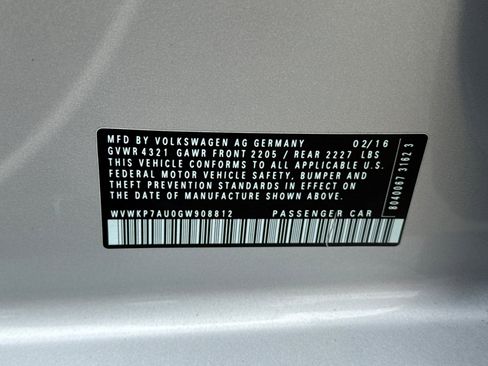 Used 2016 Volkswagen e-Golf SE w/ DC Fast Charging Package image 52