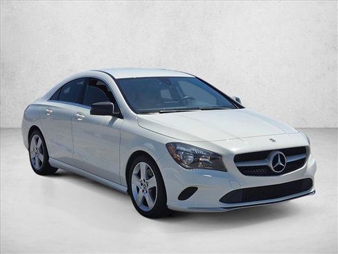 Used 2018 Mercedes-Benz CLA 250 image 3