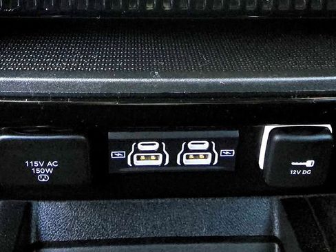 Certified 2024 Jeep Wagoneer Series II RWD image 23