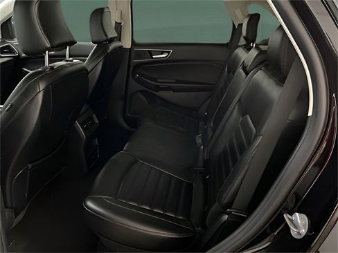 Used 2024 Ford Edge SEL image 21
