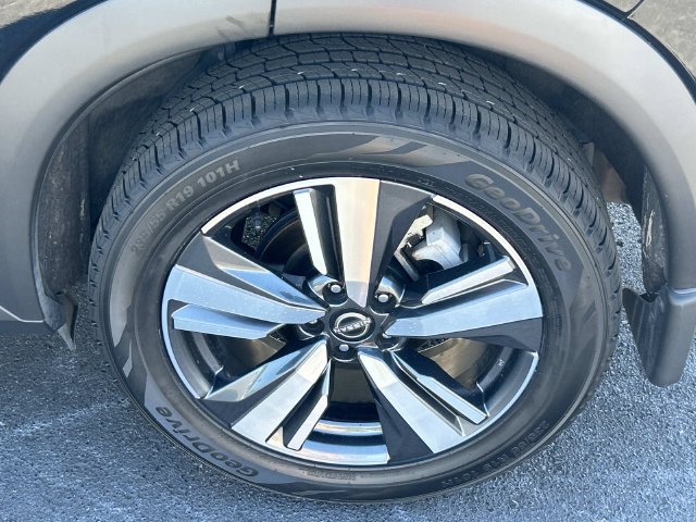 Used 2023 Nissan Rogue SL w/ SL Premium Package AWD/4WD image 14