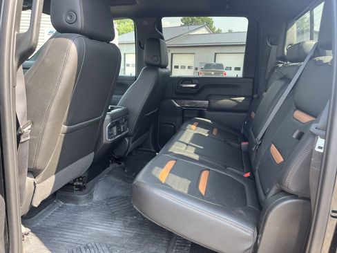 Used 2020 GMC Sierra 2500 AT4 w/ AT4 Premium Package AWD/4WD image 25
