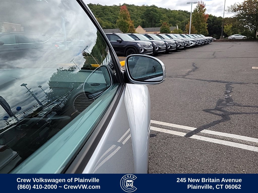 Used 2008 Volkswagen Beetle S FWD image 39