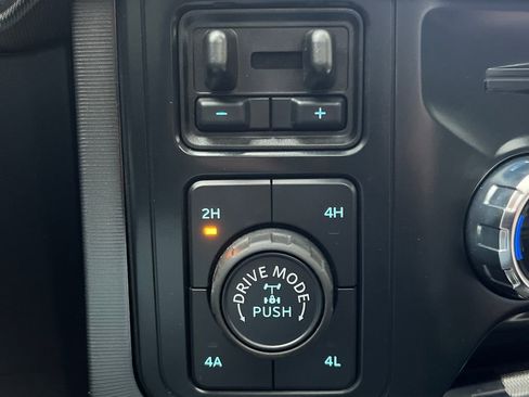 Used 2024 Ford F150 Platinum w/ Equipment Group 702A High image 7