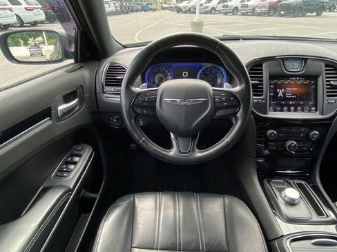 Used 2019 Chrysler 300 S RWD image 26