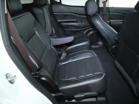 Used 2023 GMC Acadia Denali w/ Denali Ultimate Package image 34