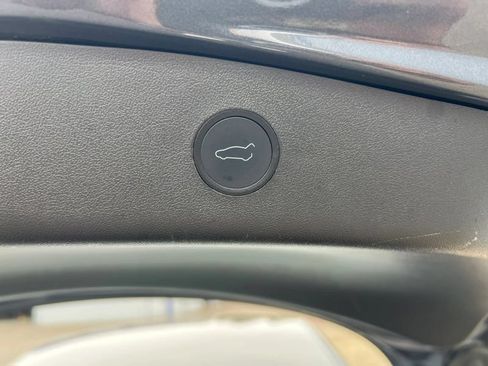 Used 2021 Tesla Model 3 Standard Range Plus RWD image 17