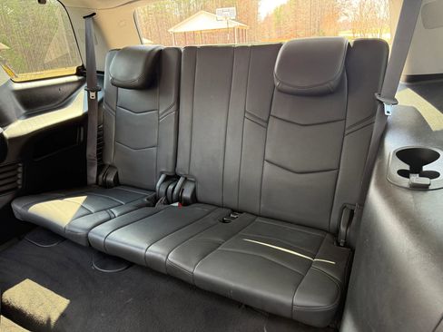 Used 2017 Cadillac Escalade Premium Luxury image 13