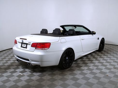 Used 2010 BMW M3 Convertible RWD image 7