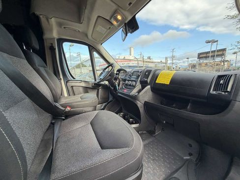 Used 2019 RAM ProMaster 2500 FWD image 18