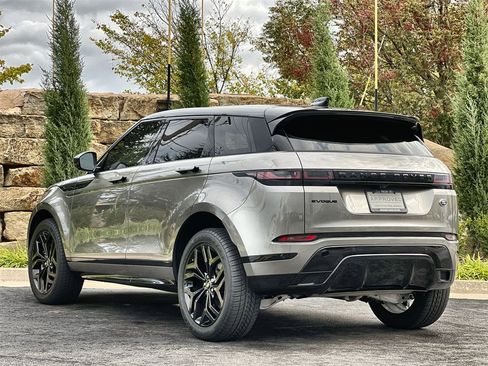 Certified 2022 Land Rover Range Rover Evoque R-Dynamic SE image 3