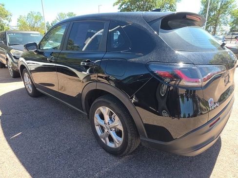 Used 2025 Honda HR-V LX image 6