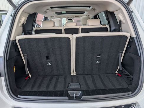 Used 2021 Mercedes-Benz GLB 250 image 9