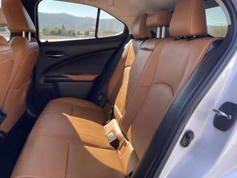 Used 2021 Lexus UX 200 w/ Accessory Package (Z2) image 20