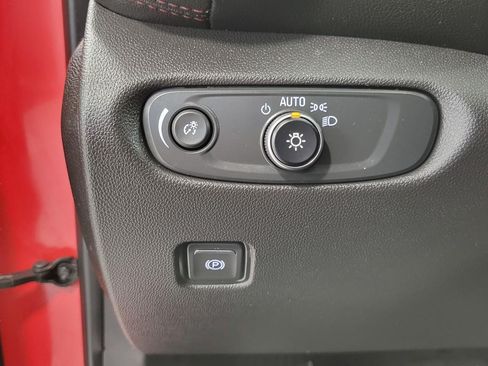 Used 2019 Chevrolet Blazer RS AWD/4WD image 10