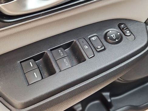 Certified 2019 Honda CR-V EX-L image 17