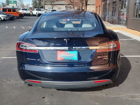 Used 2015 Tesla Model S 70D image 4