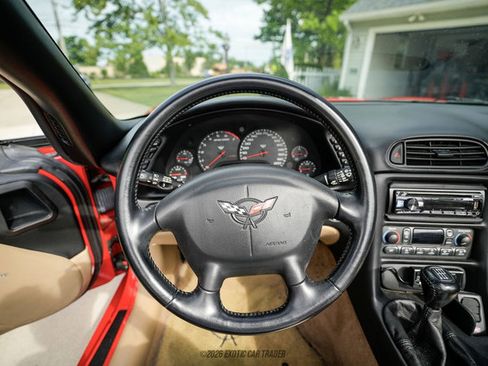 Used 2002 Chevrolet Corvette Convertible w/ Preferred Equipment Group2 RWD image 40