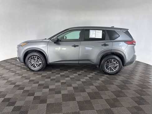 Used 2023 Nissan Rogue S image 8