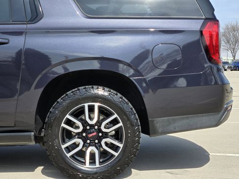 Used 2023 GMC Yukon XL AT4 w/ AT4 Premium Package image 13