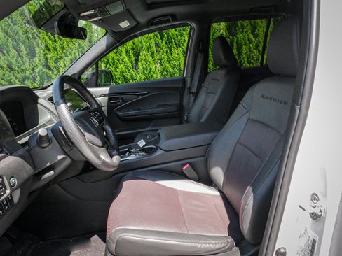 Used 2024 Honda Ridgeline Black Edition image 7