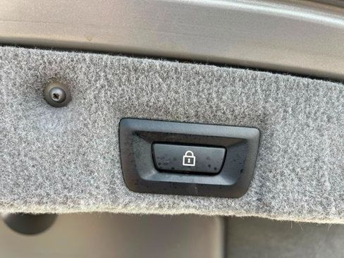 Used 2013 BMW 740i RWD image 28