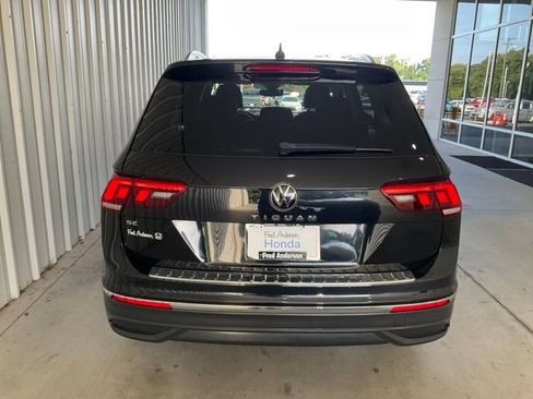 Used 2023 Volkswagen Tiguan SE FWD image 19