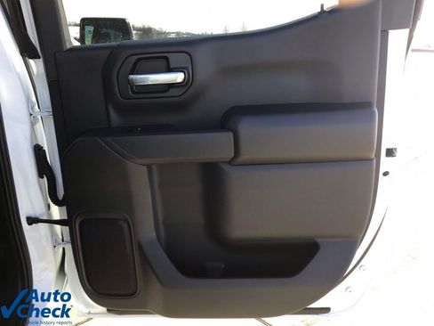 Used 2026 Chevrolet Silverado 1500 Custom Trail Boss w/ Turbomax Blackout Package AWD/4WD image 14