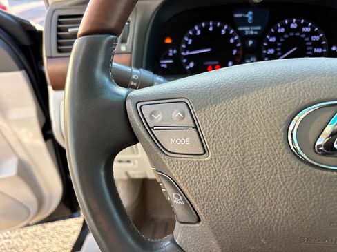 Used 2012 Lexus LS 460 AWD image 17