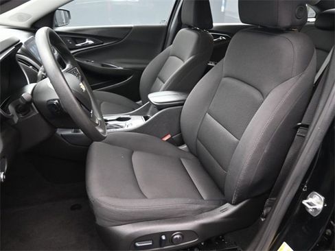 Used 2024 Chevrolet Malibu LT image 28