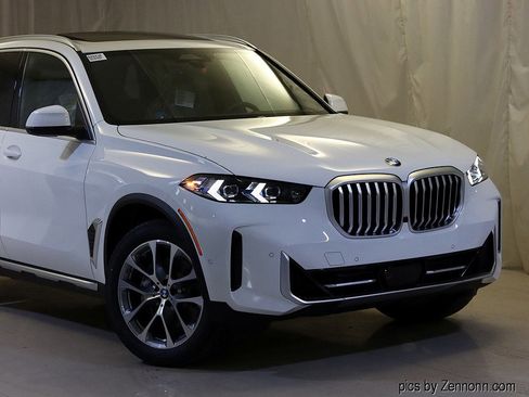 Used 2026 BMW X5 xDrive40i w/ Climate Comfort Package image 2