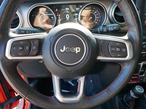 Used 2019 Jeep Wrangler Unlimited Rubicon w/ Cold Weather Group AWD/4WD image 18