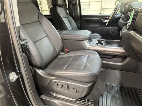 Used 2025 Chevrolet Silverado 2500 LTZ w/ LTZ Convenience Package image 27
