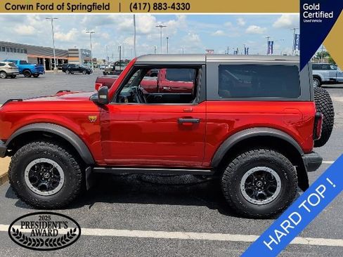 Used 2023 Ford Bronco Badlands AWD/4WD image 9