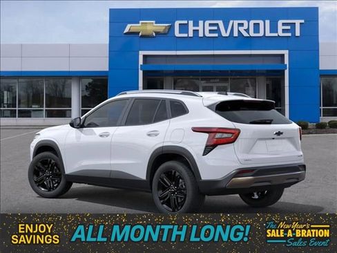 New 2026 Chevrolet Trax ACTIV w/ Sunroof Package image 3