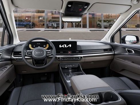 New 2026 Kia Carnival FWD image 17