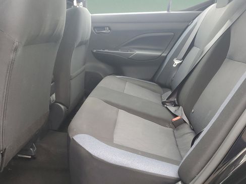 Used 2025 Nissan Versa SV FWD image 9