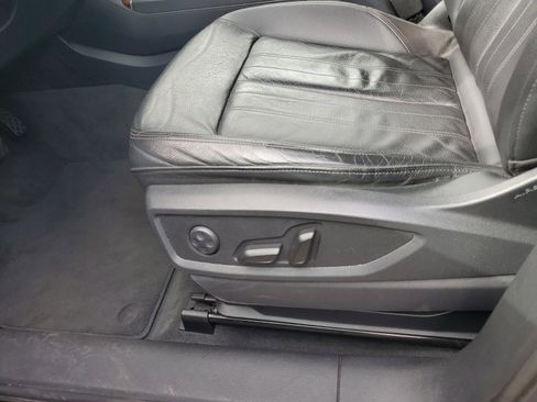 Used 2018 Audi Q5 2.0T Premium w/ Convenience Package image 12