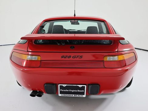 Used 1994 Porsche 928 GTS RWD image 6
