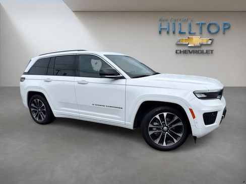 Used 2023 Jeep Grand Cherokee Overland AWD/4WD image 2