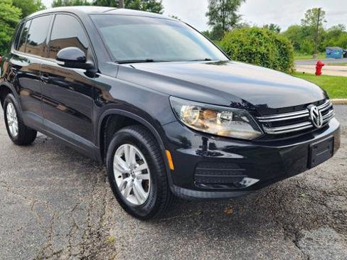 Used 2013 Volkswagen Tiguan S FWD image 11