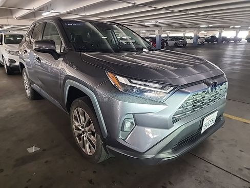 Used 2022 Toyota RAV4 XLE Premium FWD image 1