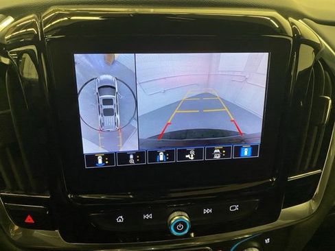 Used 2024 Chevrolet Traverse High Country AWD/4WD image 13