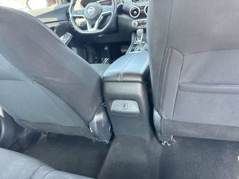Used 2022 Nissan Sentra SV FWD image 19
